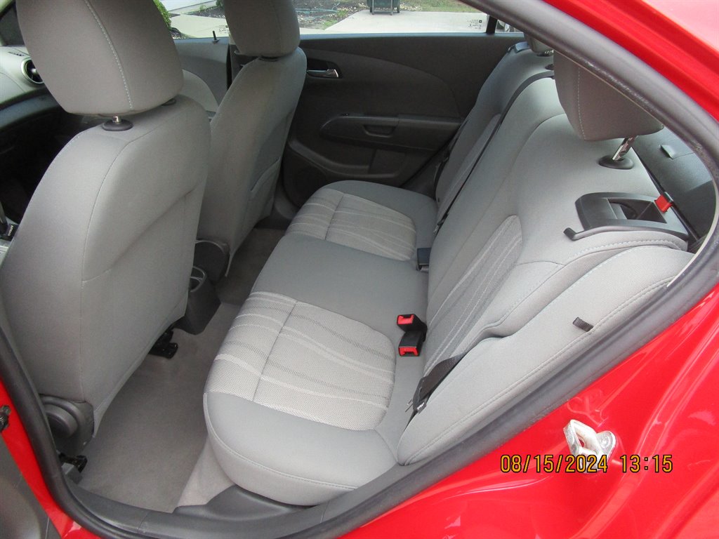 2012 Chevrolet Sonic 2LT photo 7