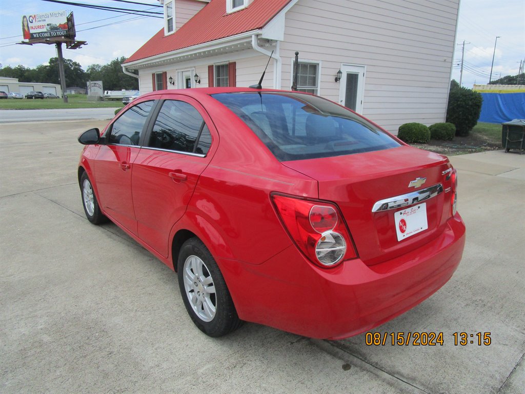 2012 Chevrolet Sonic 2LT photo 5