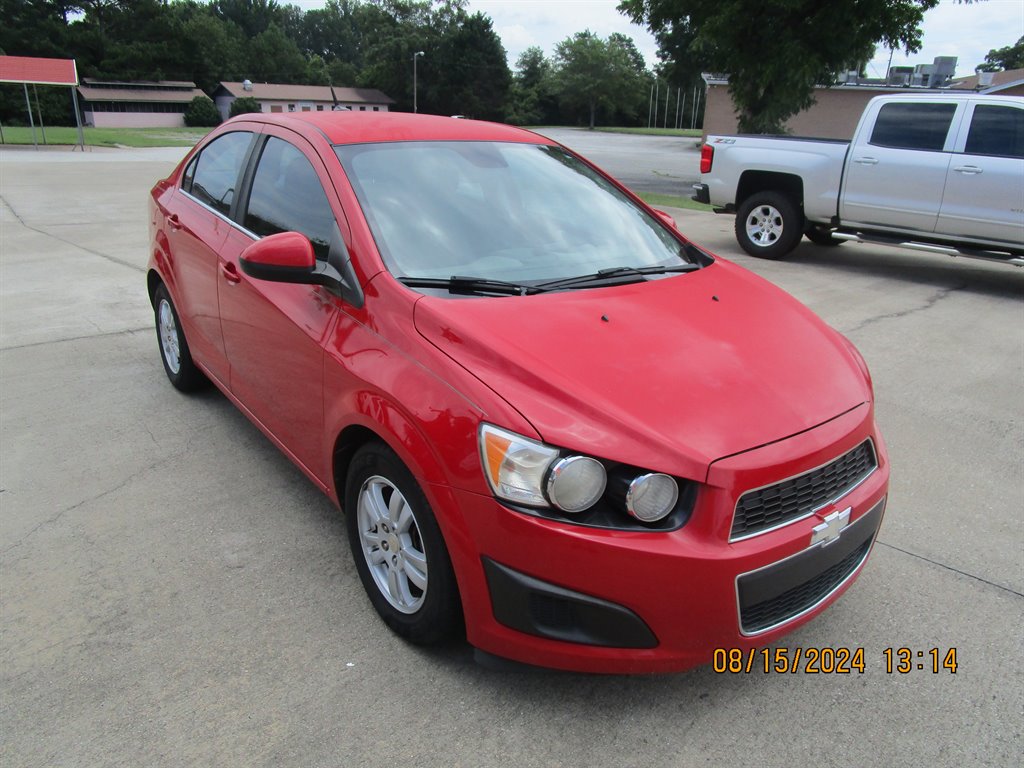 2012 Chevrolet Sonic 2LT photo 3